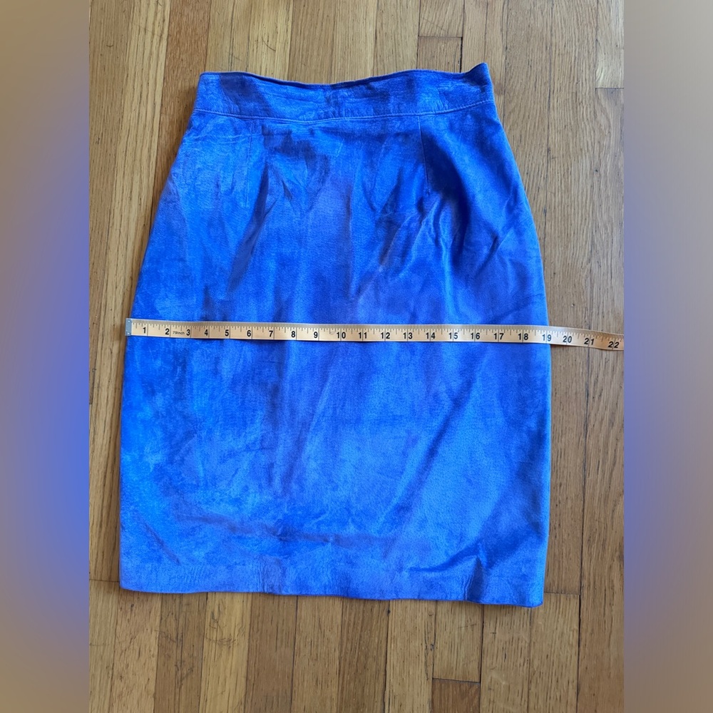 80s Vintage Periwinkle Suede Pencil Skirt - Picture 5 of 8